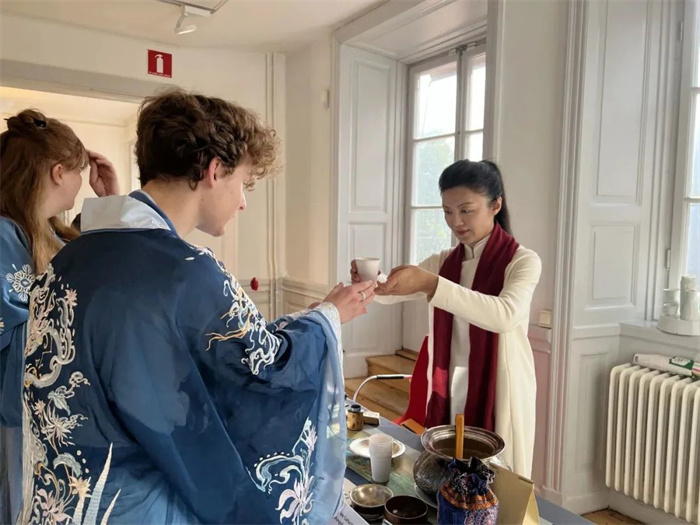 1695817856305998.jpg 640 (1).jpg