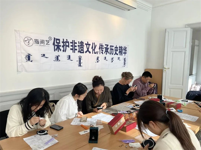 1695817917715661.jpg 640 (6).jpg